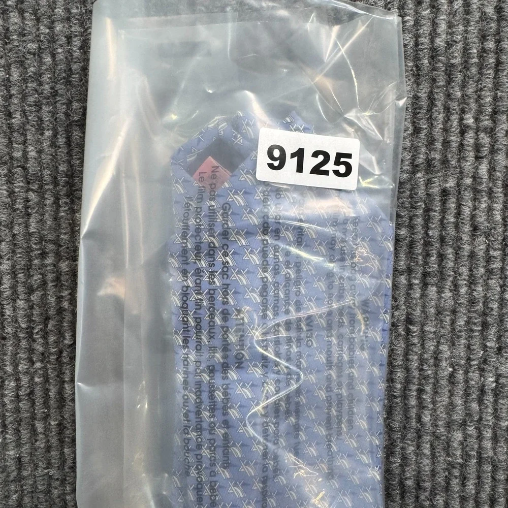 Vineyard Vines Tie Blue Beach Chair AOP Handmade USA Silk Novelty Necktie